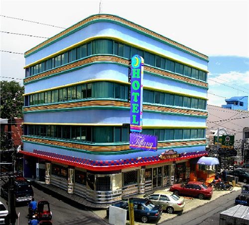Hotel Tiffany Laoag Buitenkant foto
